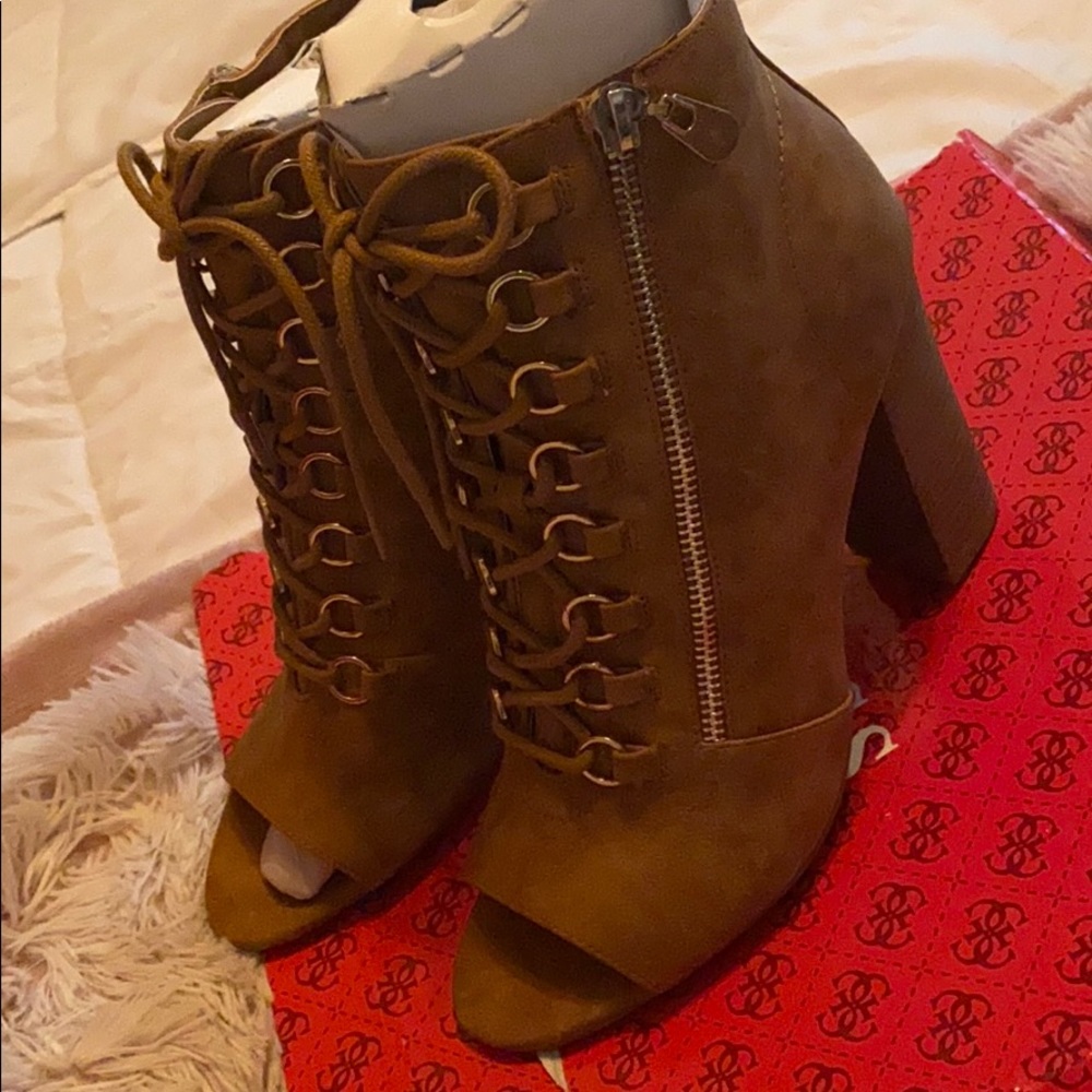 Guess shoes - Picture 3 of 9